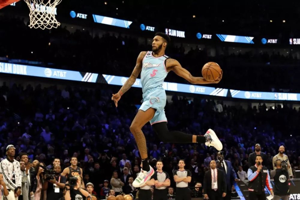  拉文扣篮赛夺冠公牛击败尼克斯迎三连胜喜